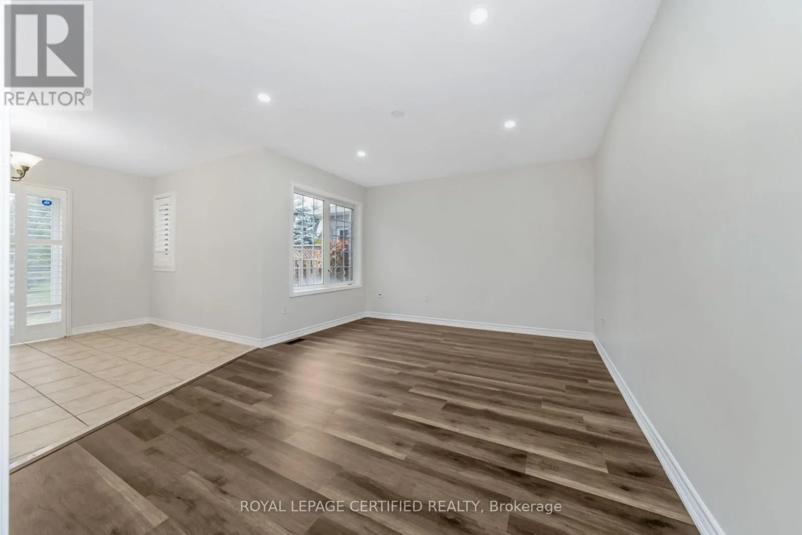 76 SADDLEBACK SQUARE