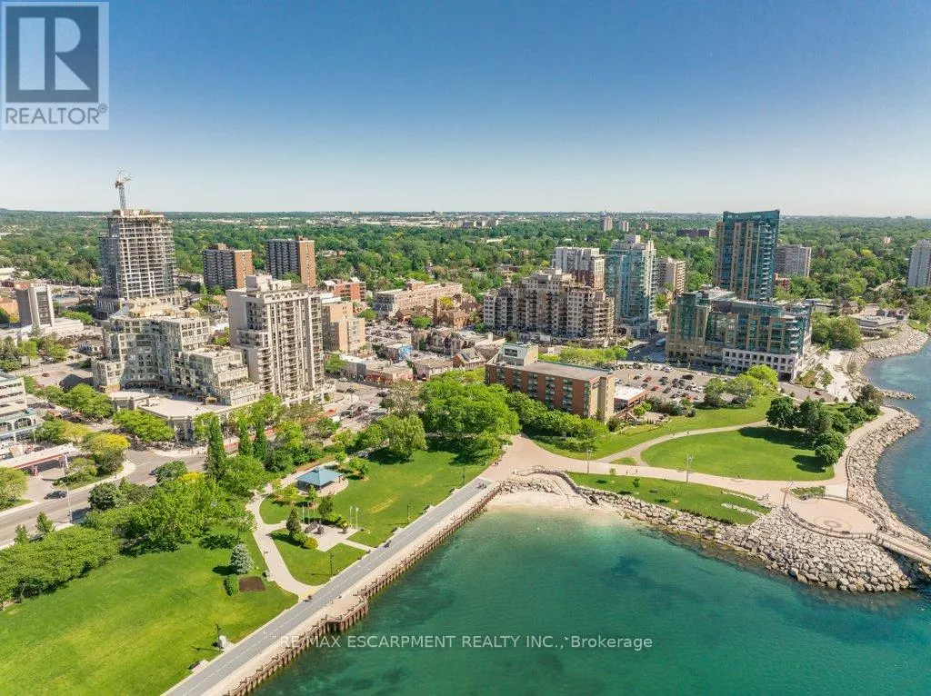 19 - 2086 GHENT AVENUE