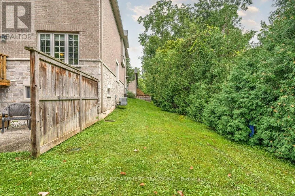 19 - 2086 GHENT AVENUE