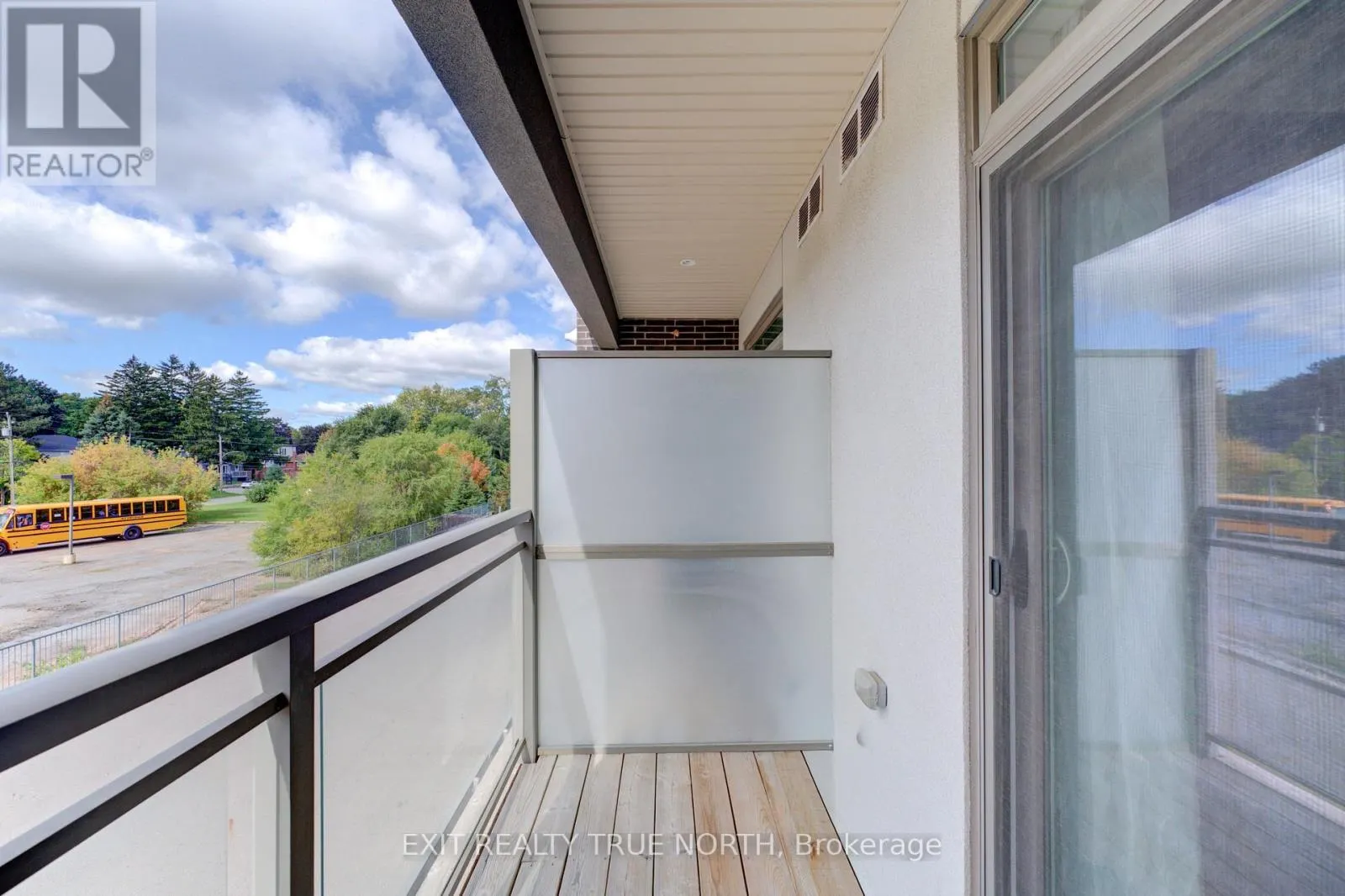 205 - 457 PLAINS ROAD E