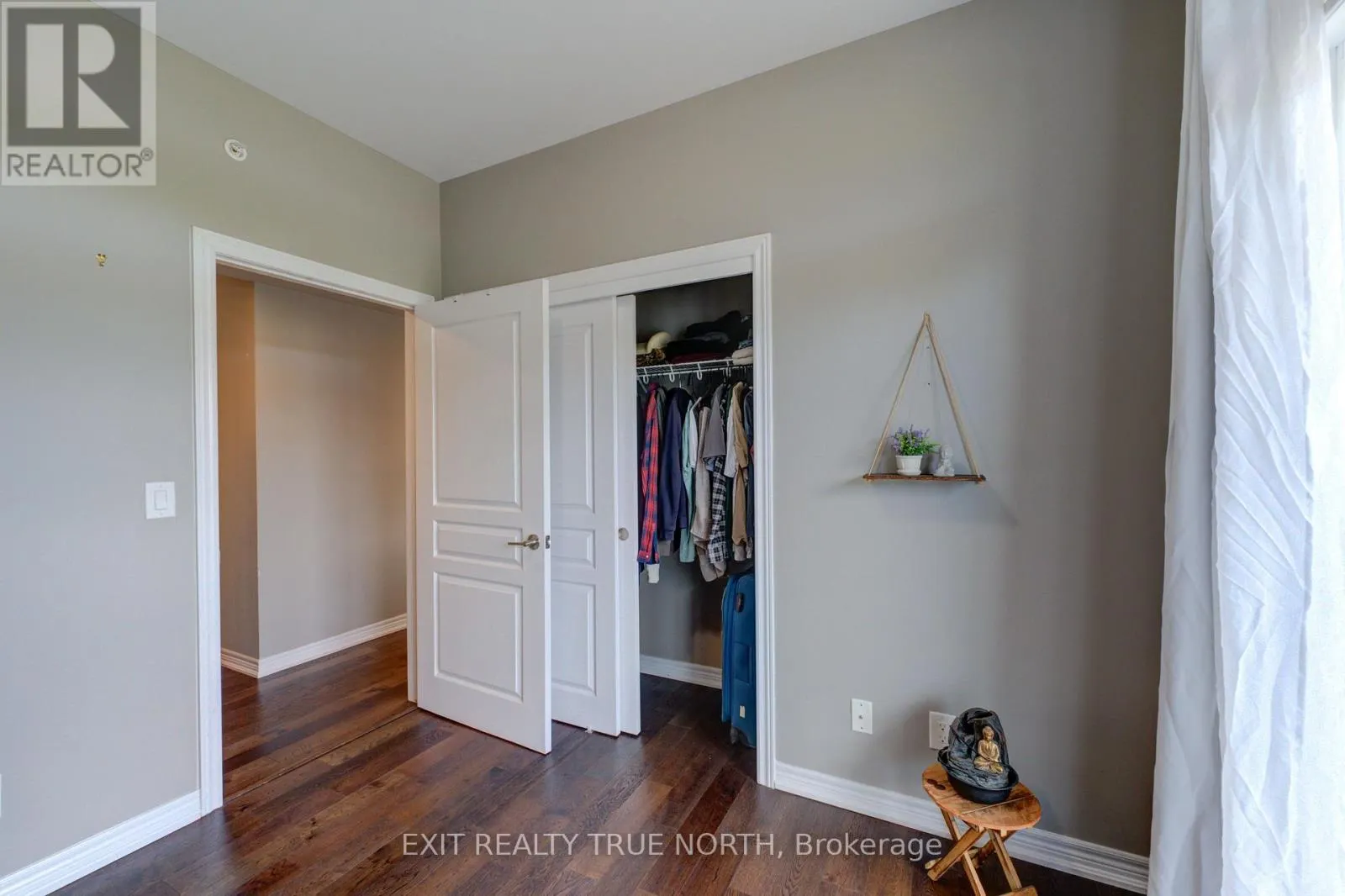 205 - 457 PLAINS ROAD E