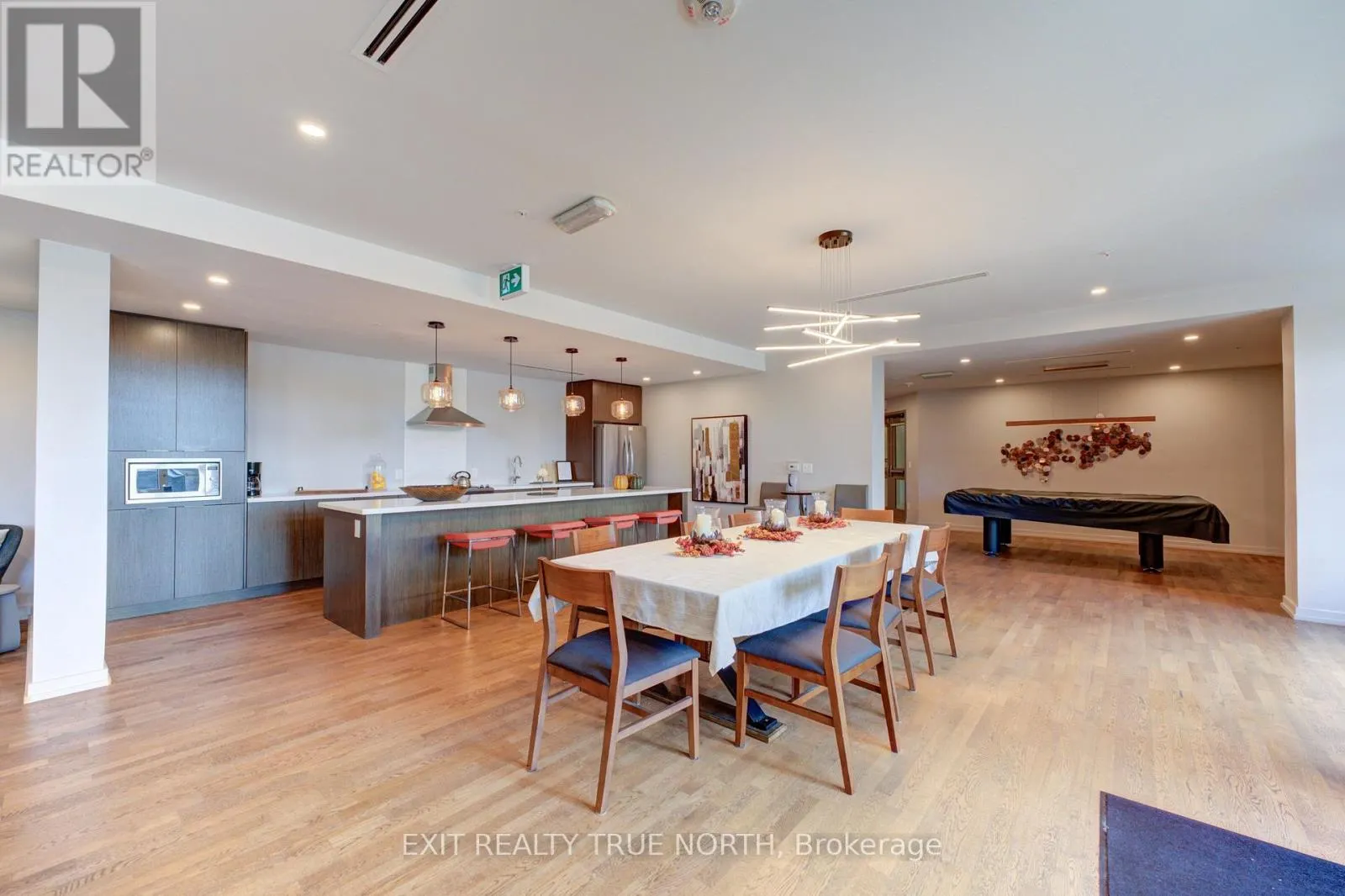 205 - 457 PLAINS ROAD E