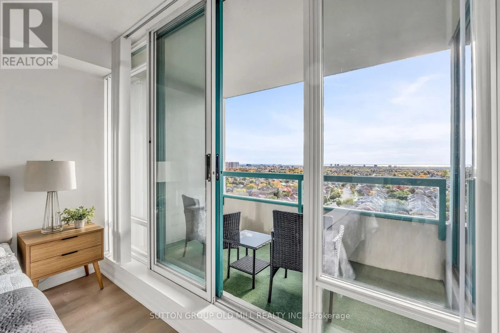 1505 - 550 WEBB DRIVE