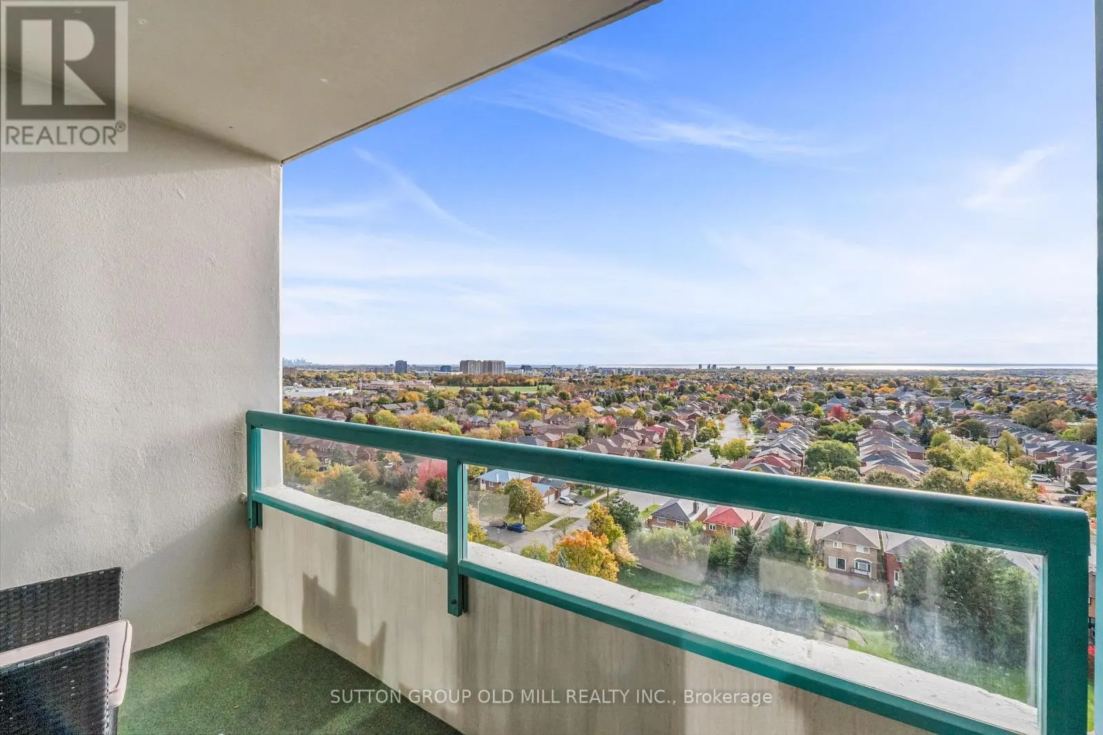 1505 - 550 WEBB DRIVE