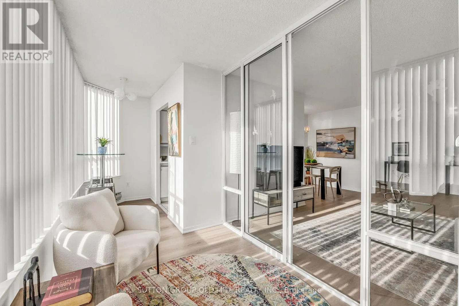 1505 - 550 WEBB DRIVE