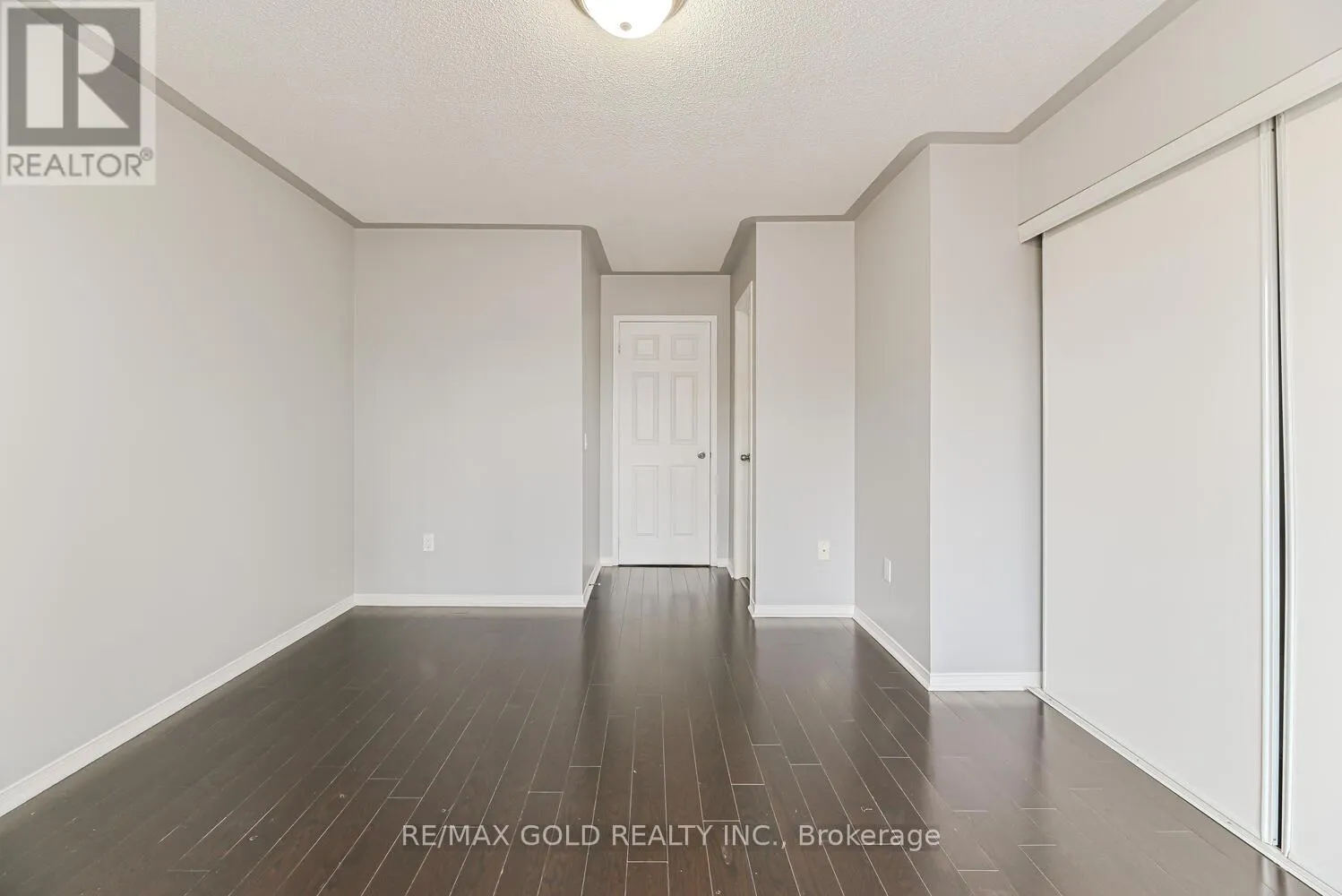 14 - 50 STRATHAVEN DRIVE