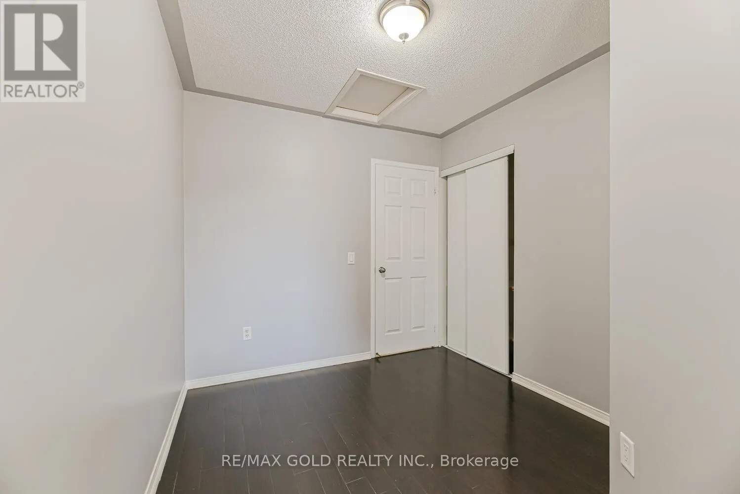 14 - 50 STRATHAVEN DRIVE