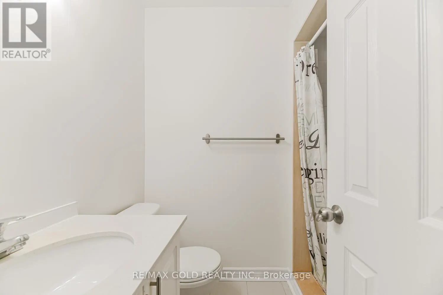 14 - 50 STRATHAVEN DRIVE