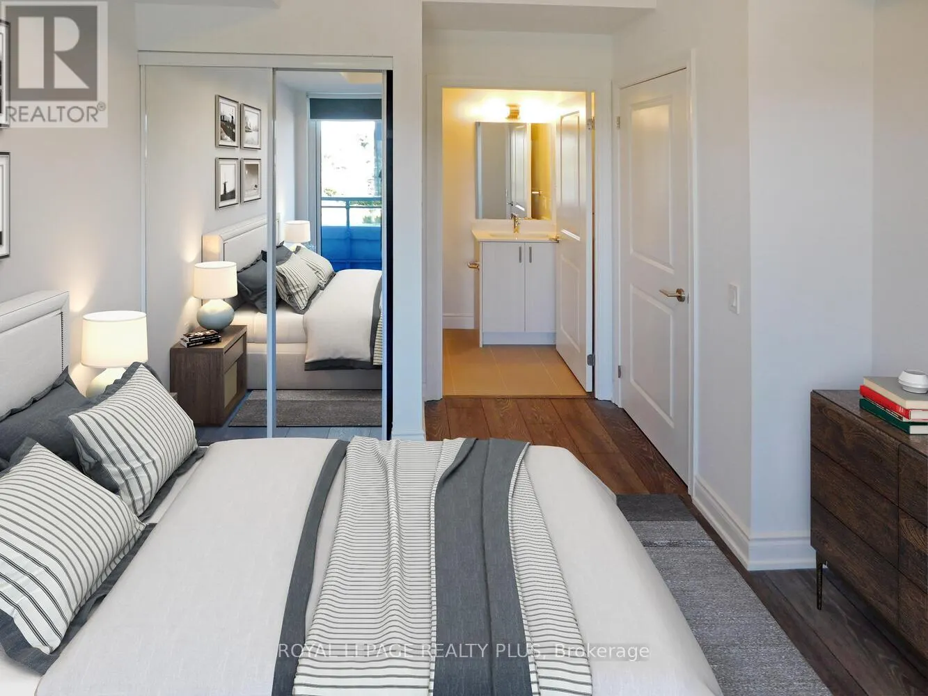 208 - 1050 MAIN STREET E