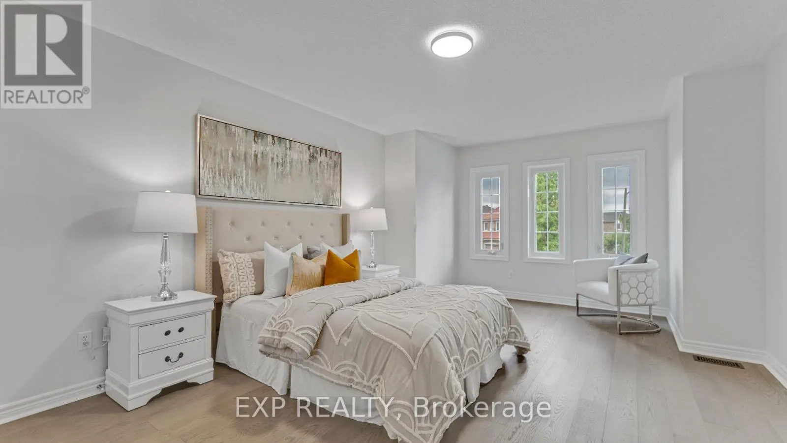 7159 SPYGLASS CRESCENT