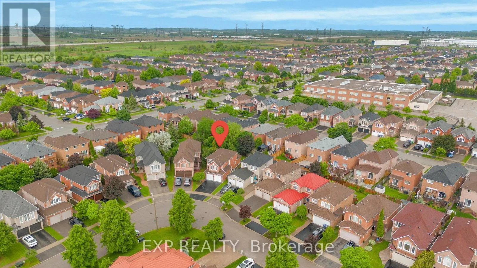 7159 SPYGLASS CRESCENT