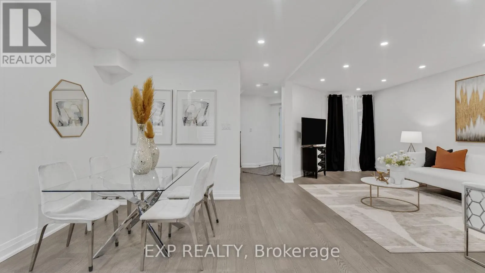 7159 SPYGLASS CRESCENT