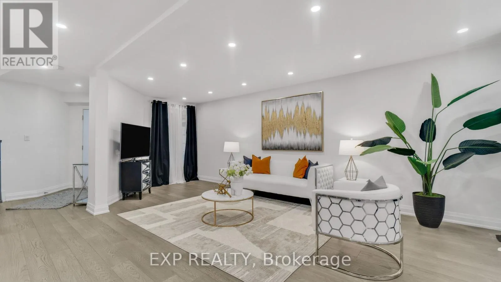 7159 SPYGLASS CRESCENT