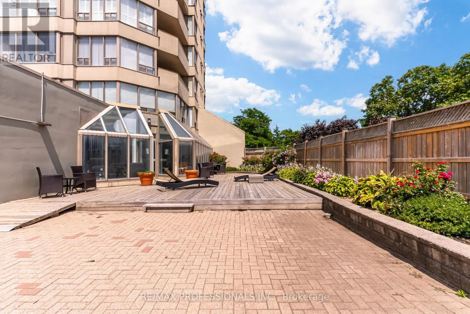 1703 - 700 CONSTELLATION DRIVE