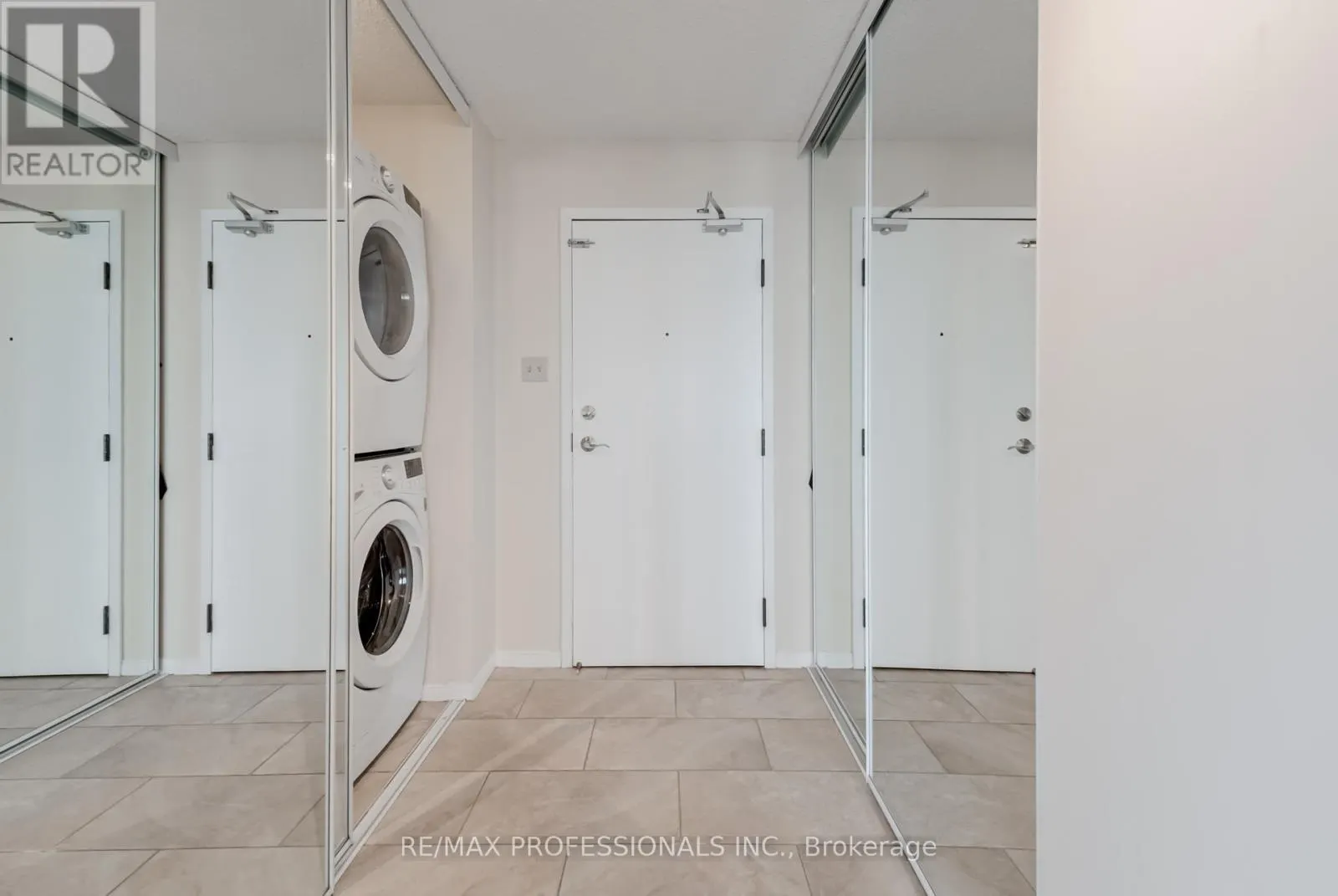 1703 - 700 CONSTELLATION DRIVE