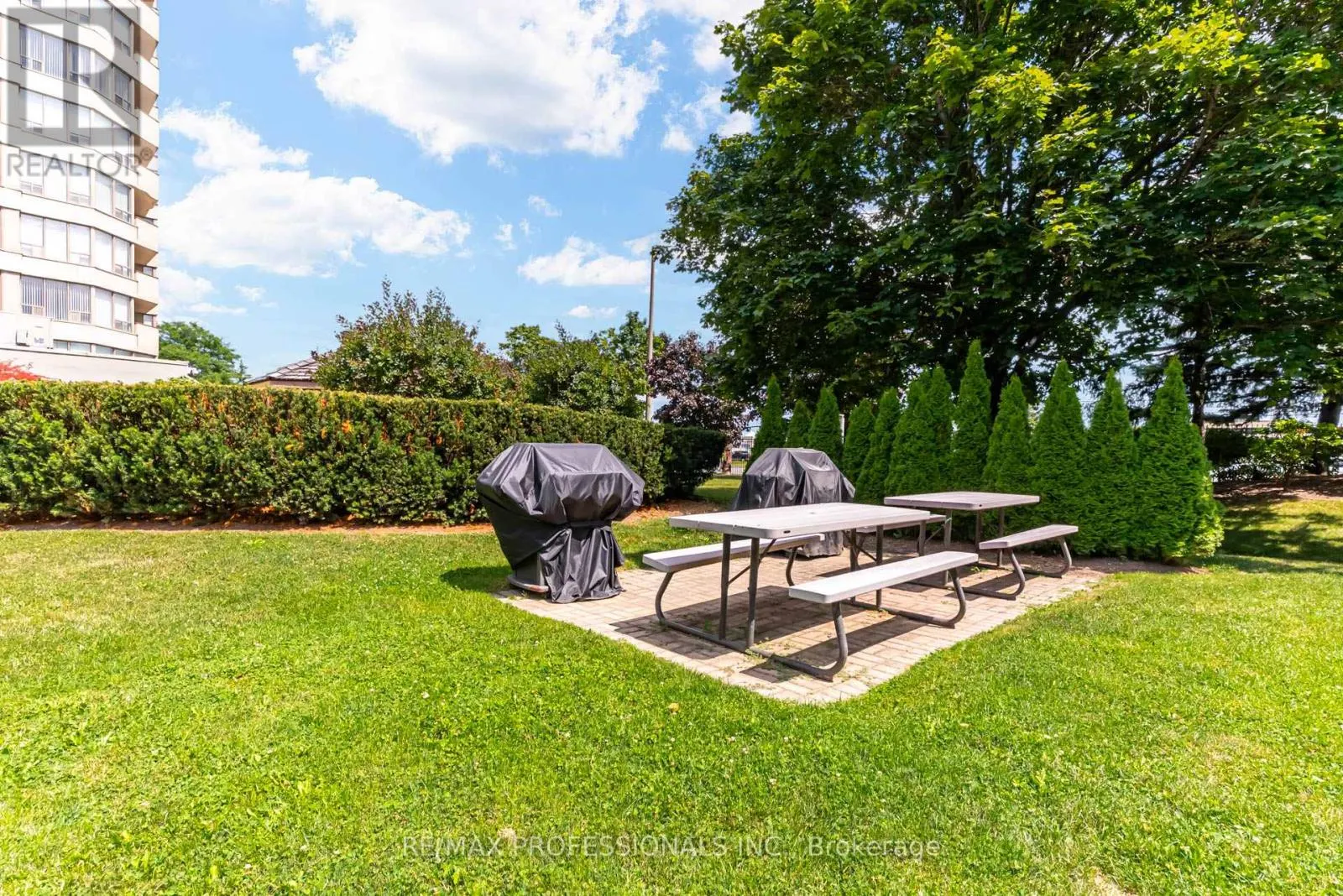 1703 - 700 CONSTELLATION DRIVE