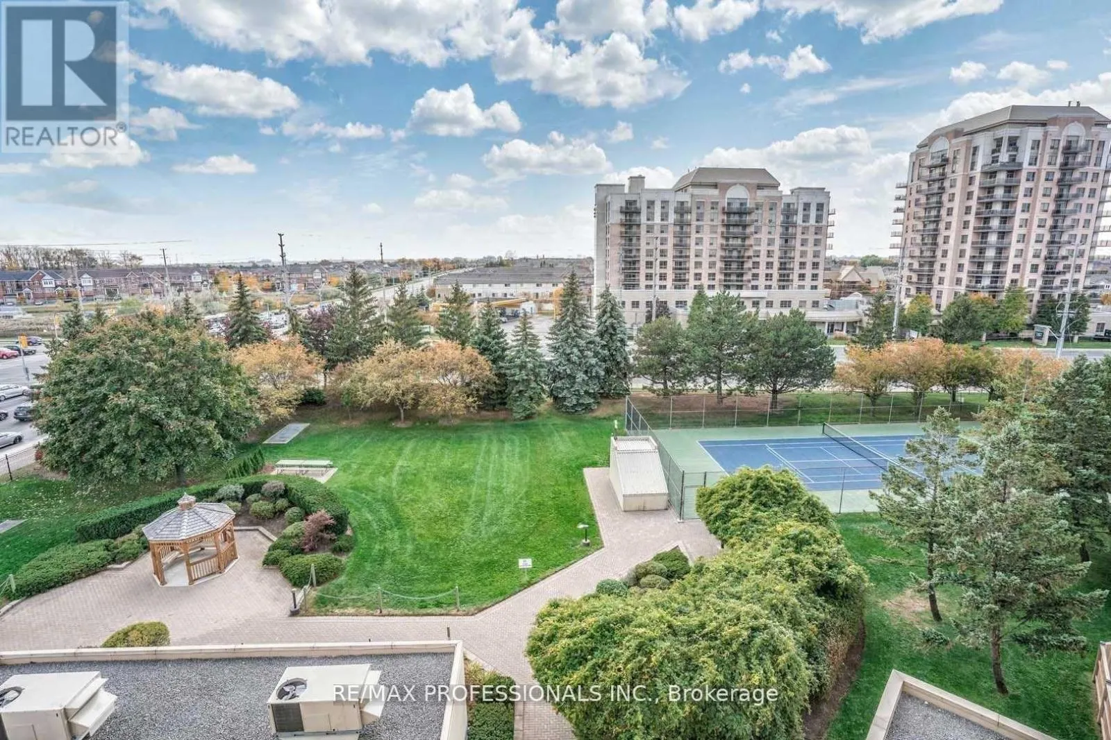 1703 - 700 CONSTELLATION DRIVE