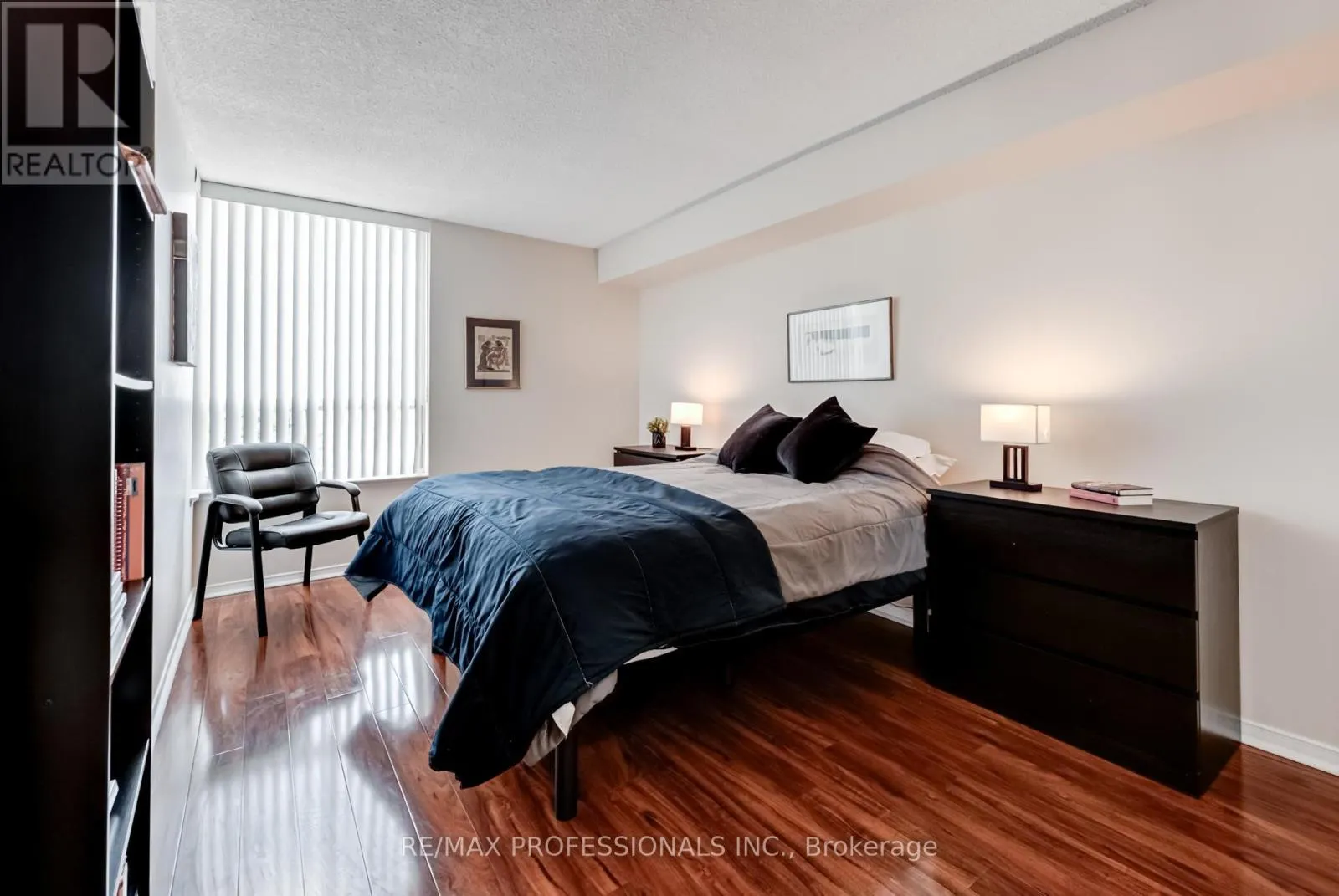 1703 - 700 CONSTELLATION DRIVE