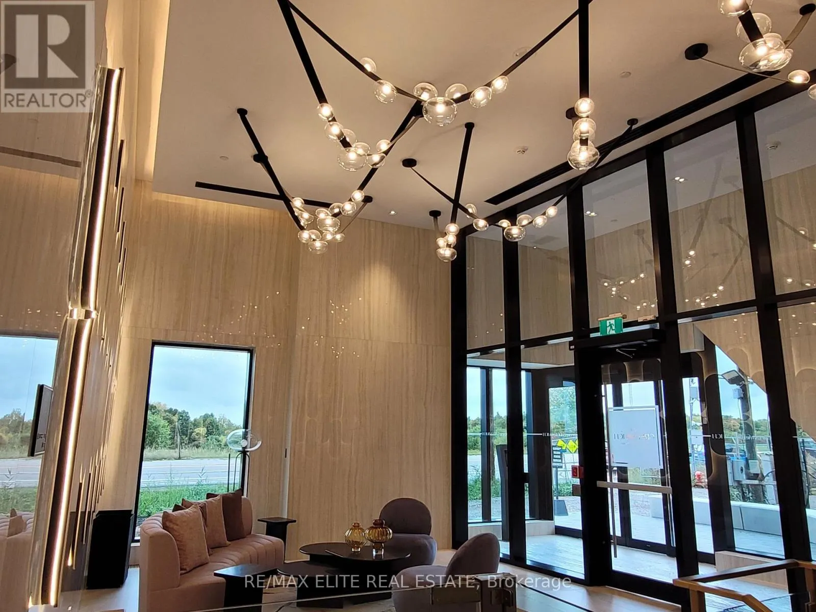 1104 - 3240 WILLIAM COLTSON AVENUE