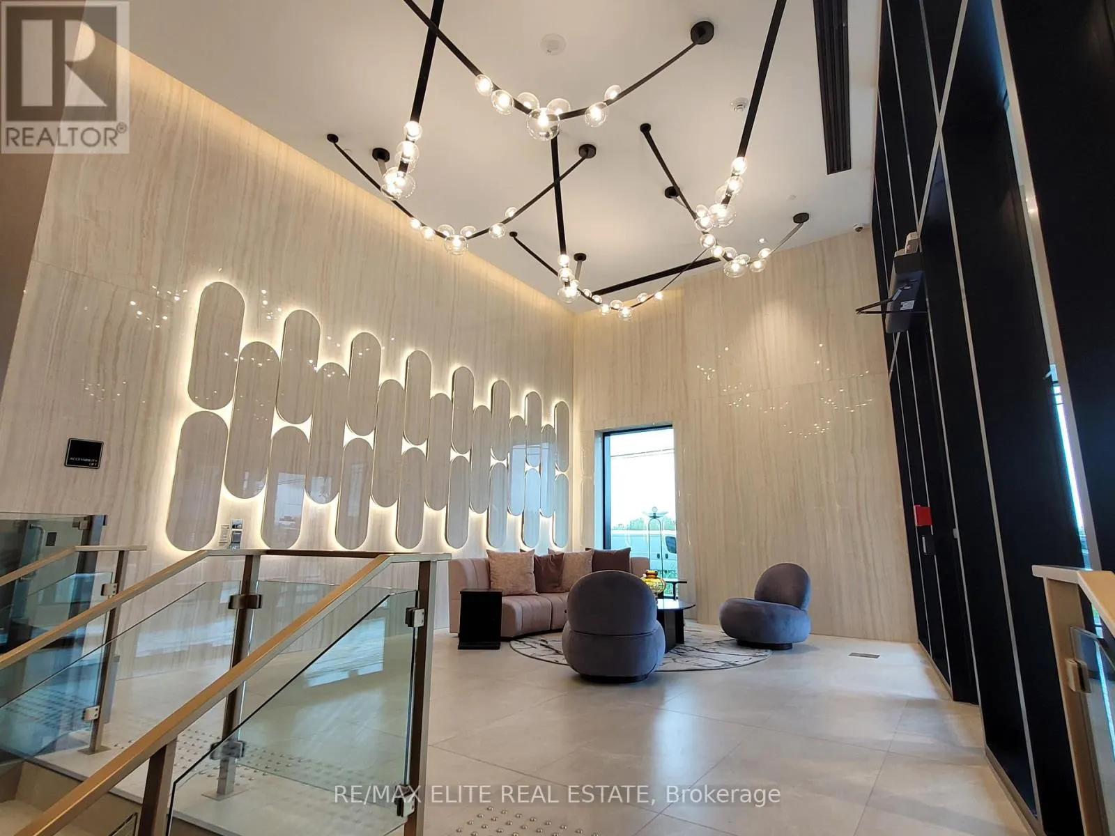 1104 - 3240 WILLIAM COLTSON AVENUE