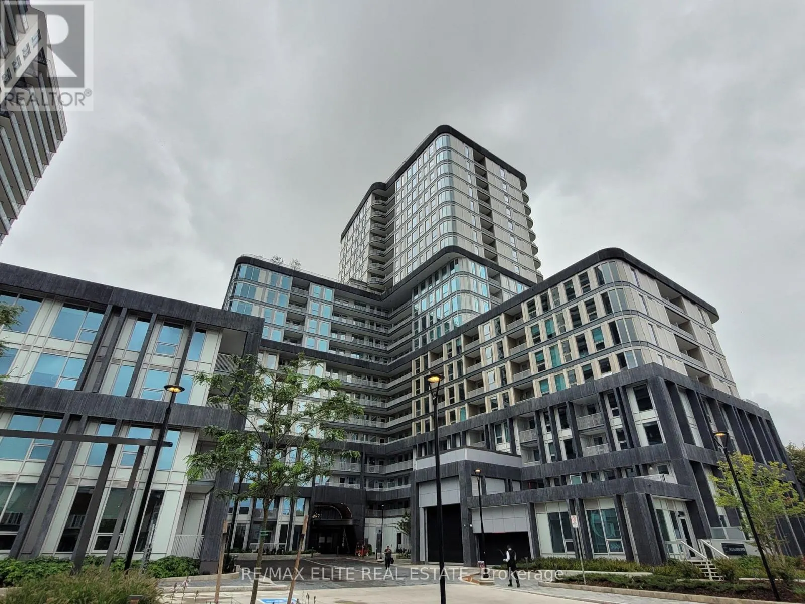 1104 - 3240 WILLIAM COLTSON AVENUE