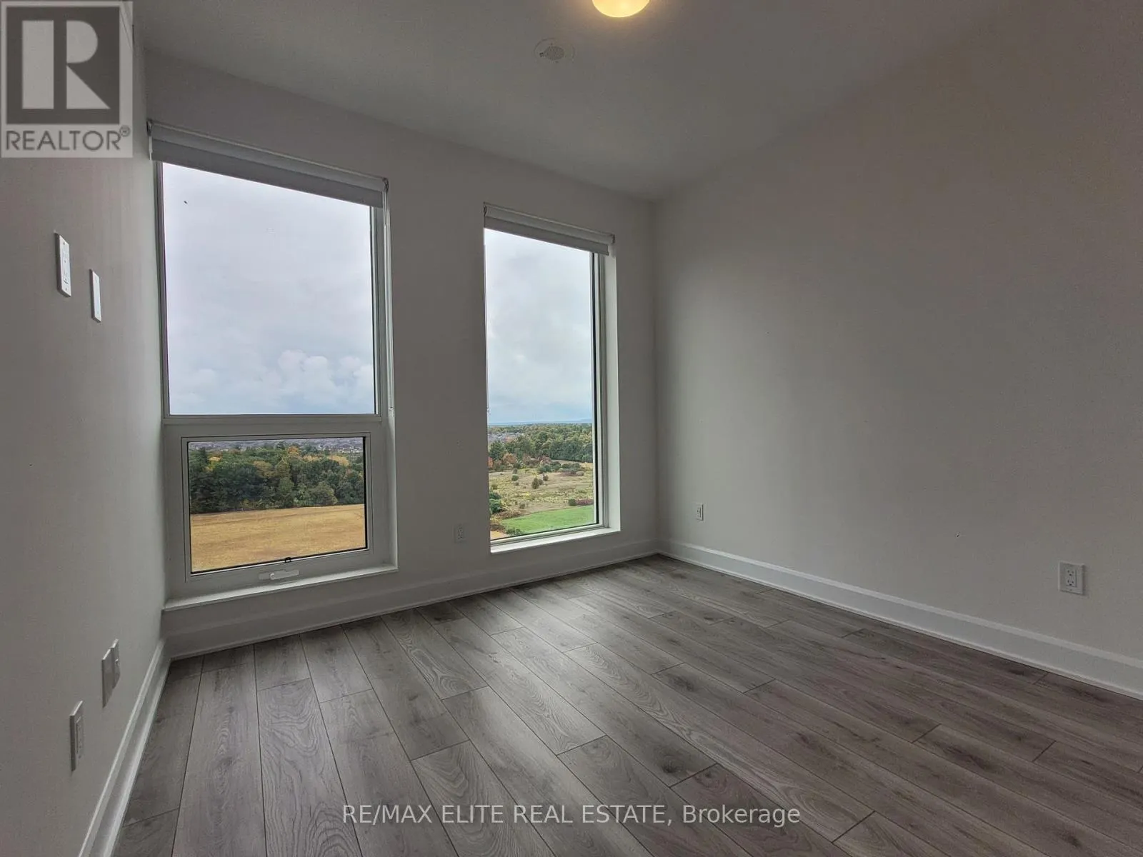 1104 - 3240 WILLIAM COLTSON AVENUE