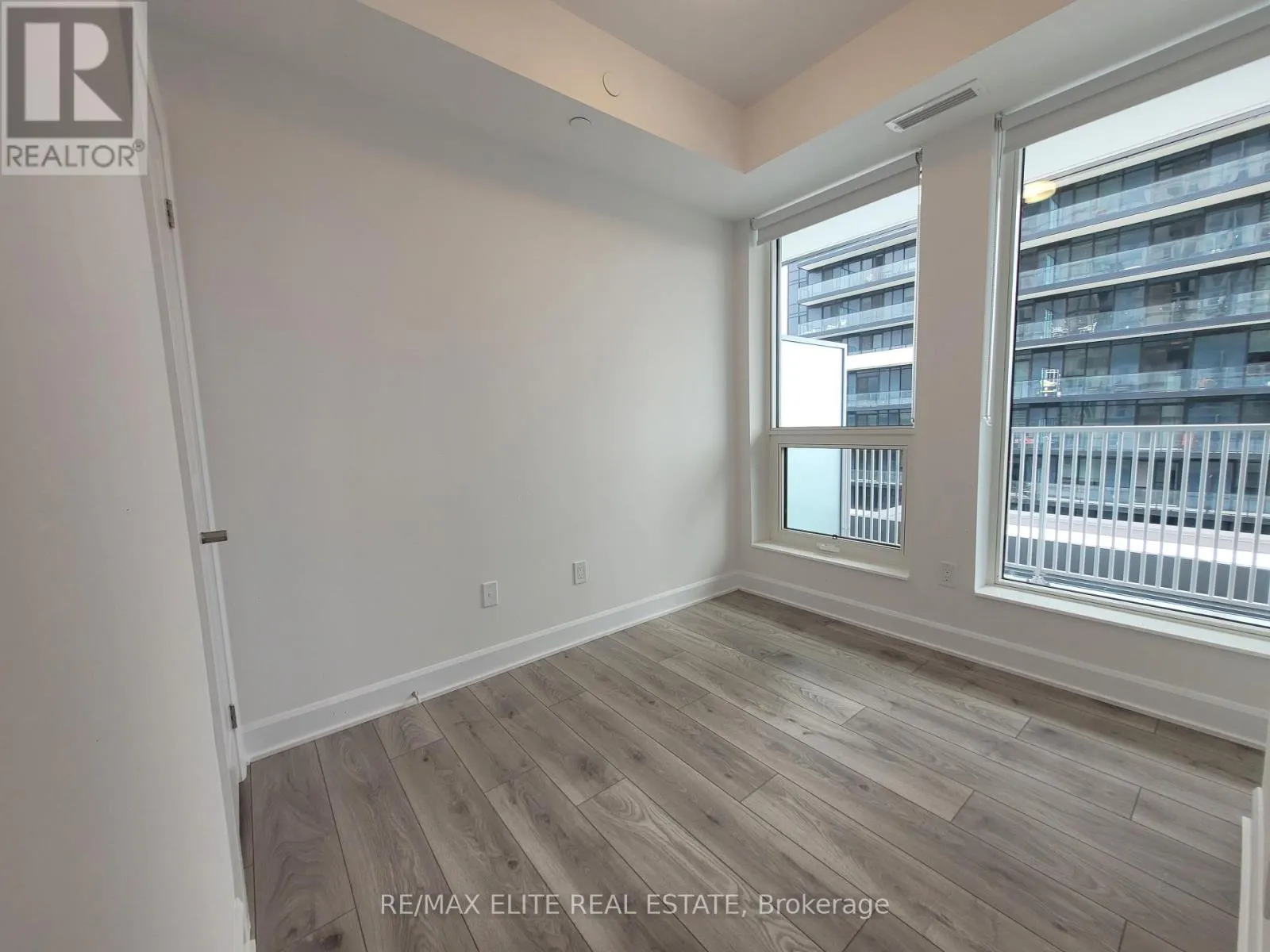 1104 - 3240 WILLIAM COLTSON AVENUE