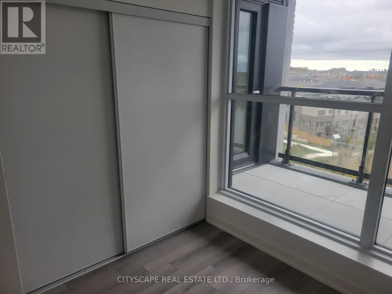 603 - 3071 TRAFALGAR ROAD