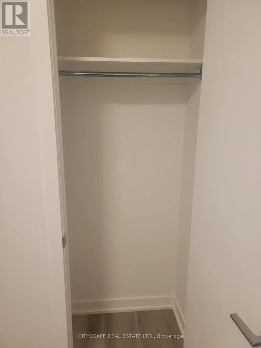 603 - 3071 TRAFALGAR ROAD