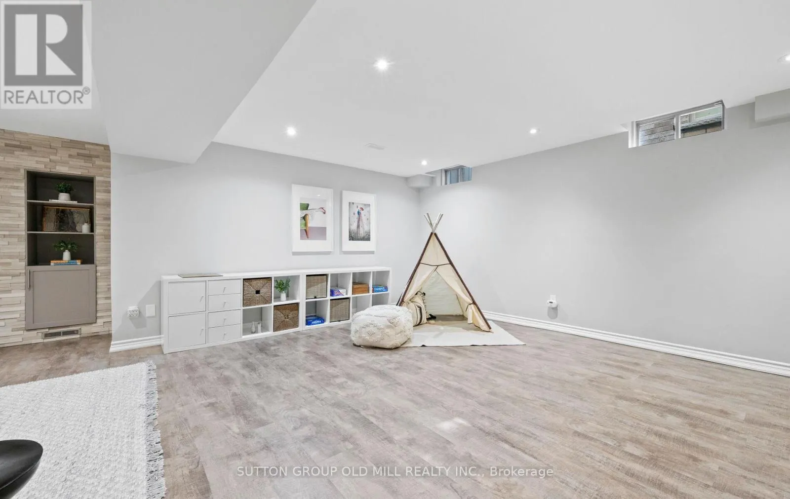 3304 STALYBRIDGE DRIVE