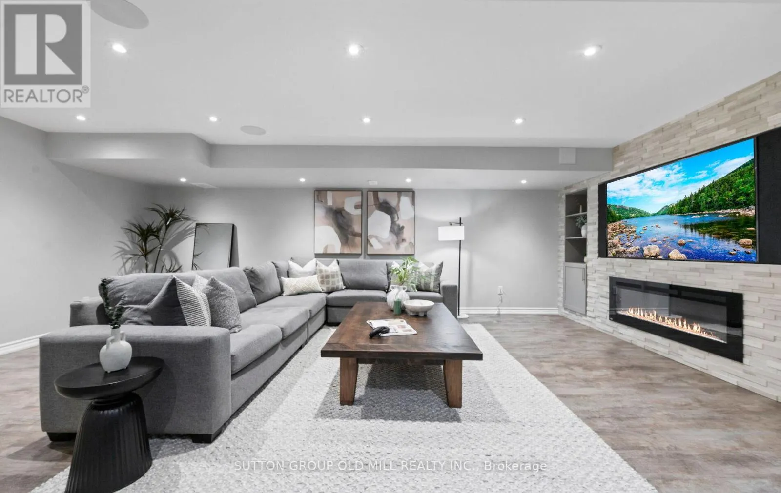 3304 STALYBRIDGE DRIVE