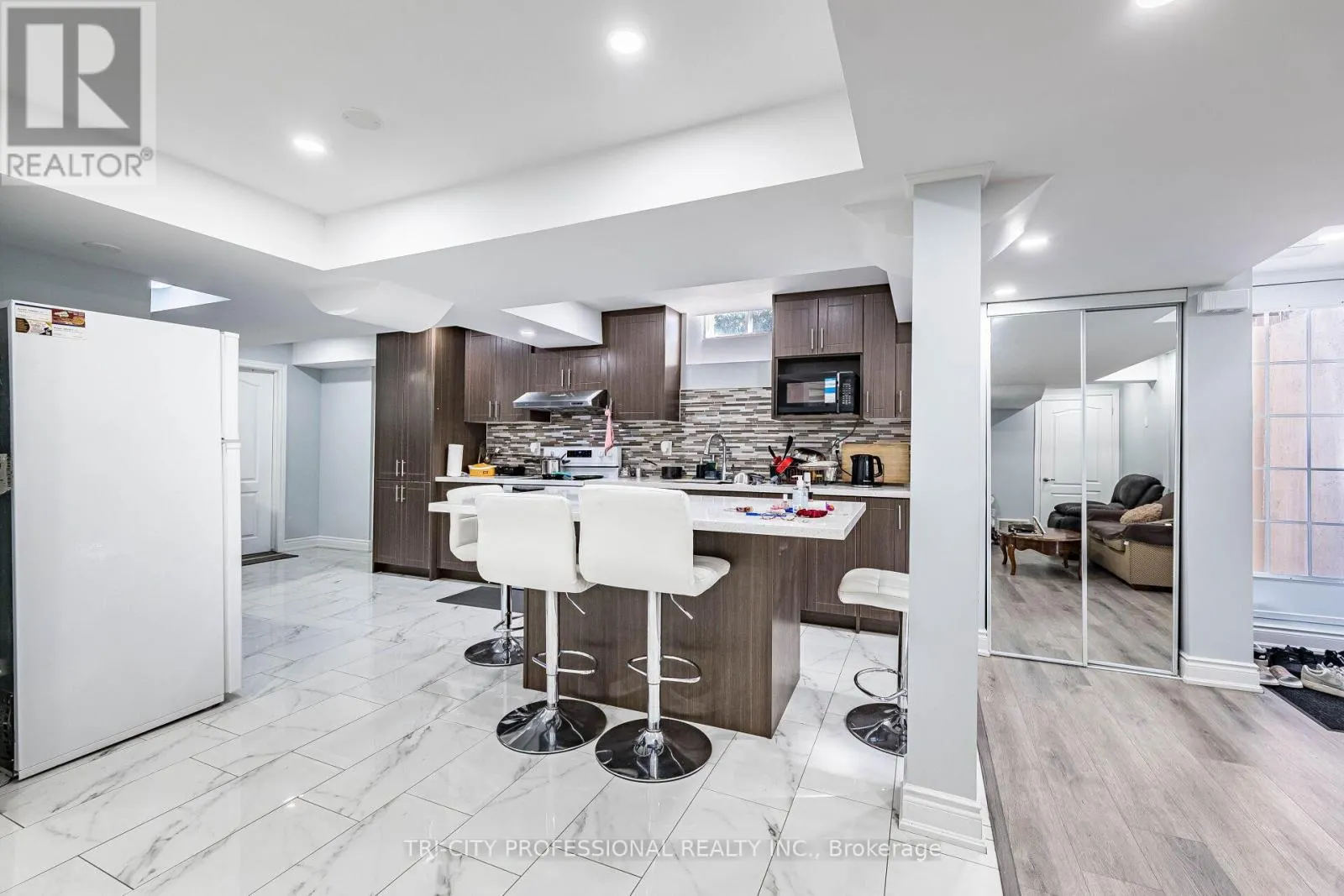 101 WILLIAMSON DRIVE