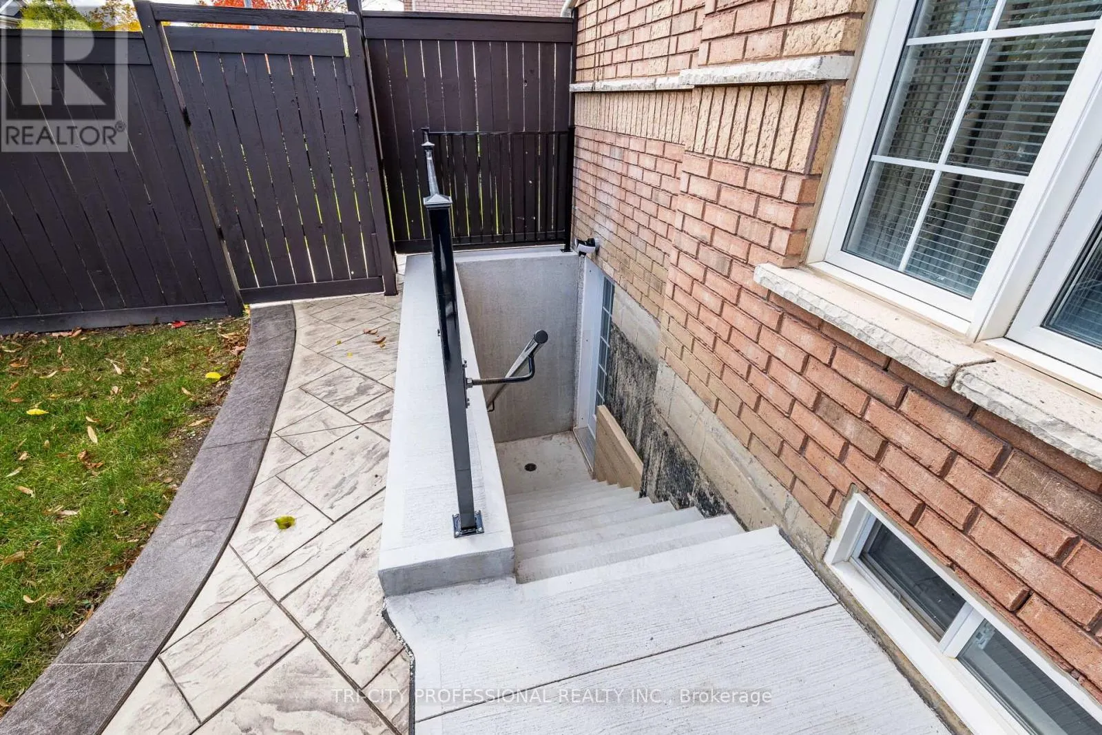 101 WILLIAMSON DRIVE