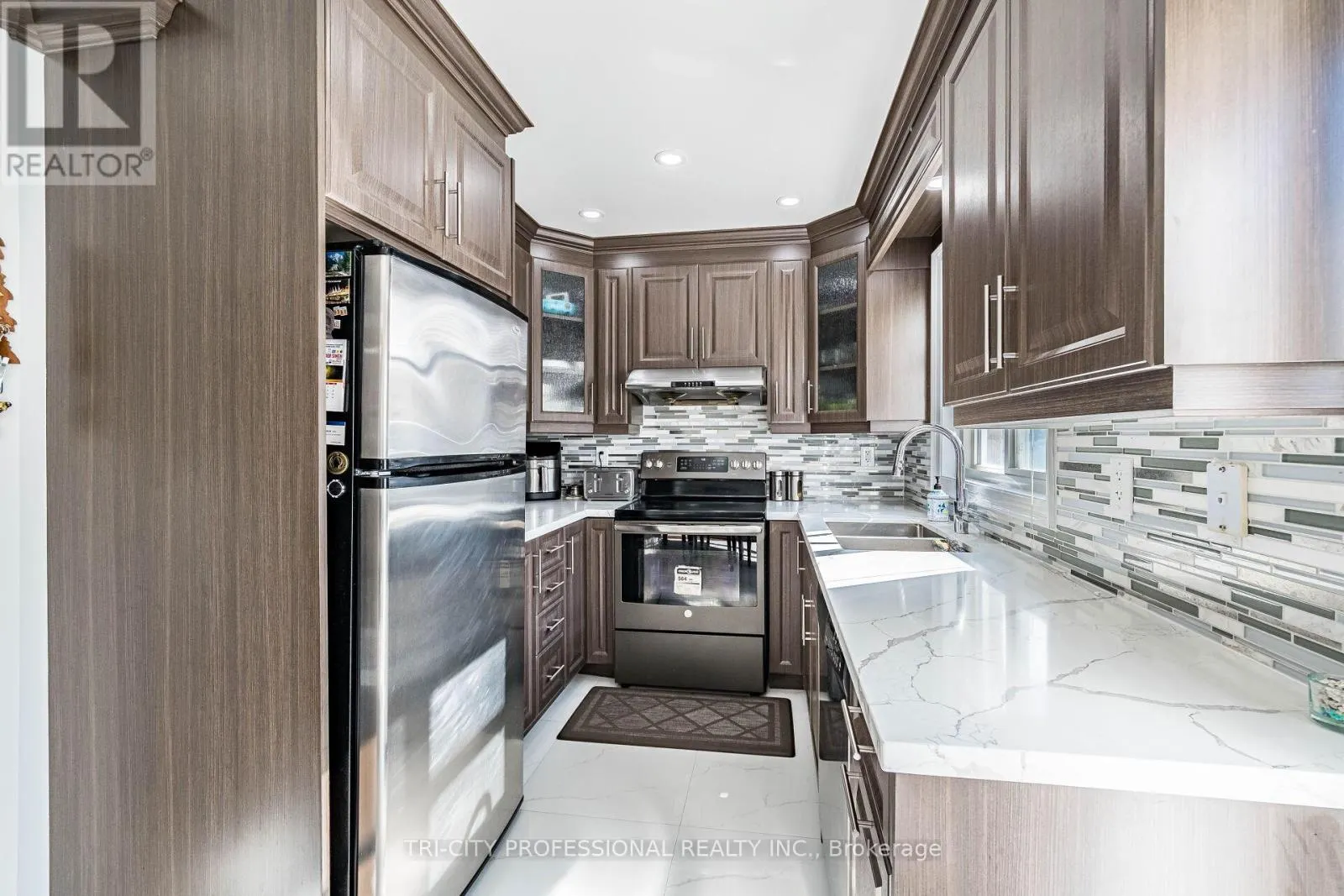 101 WILLIAMSON DRIVE