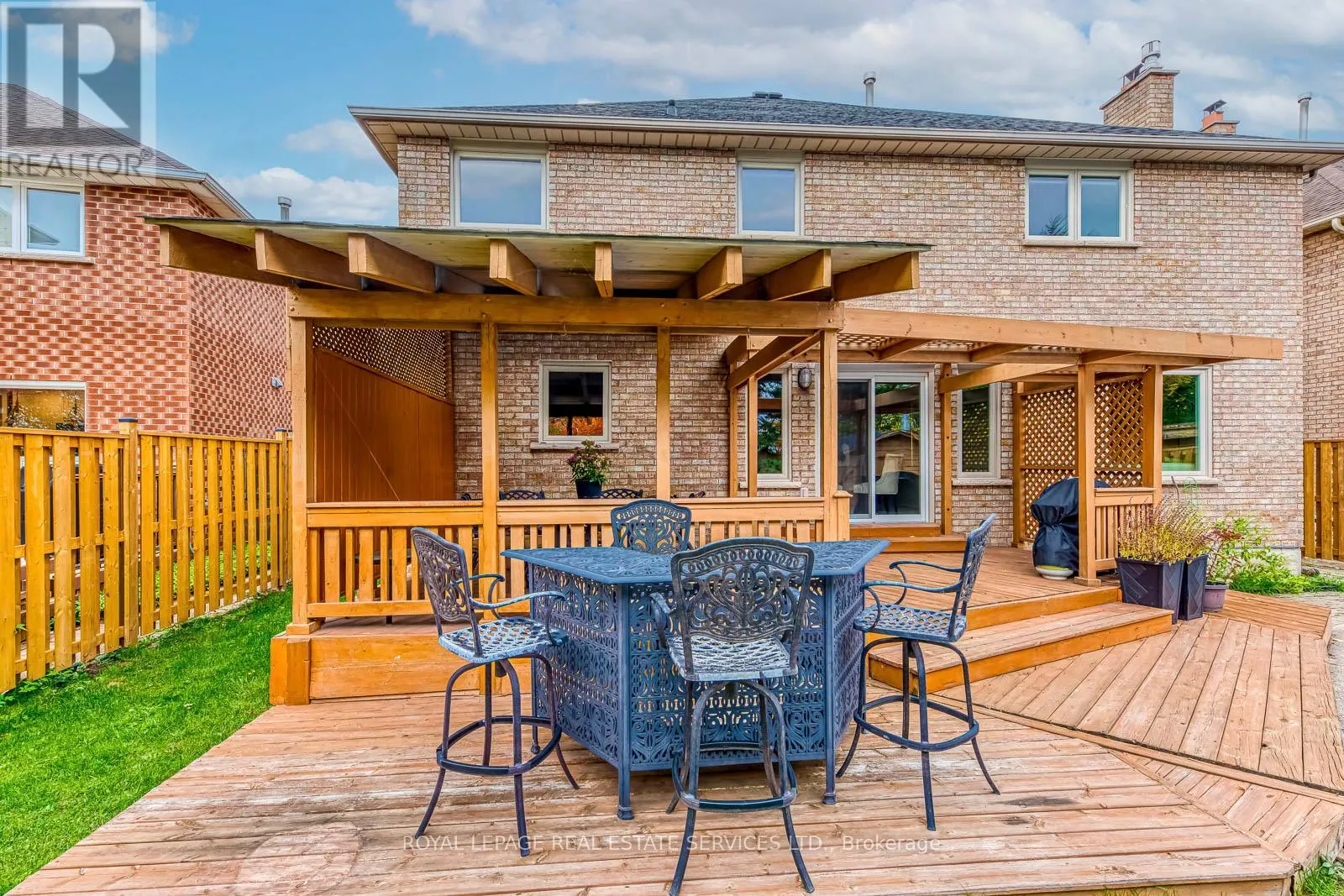 1366 FIELDCREST LANE