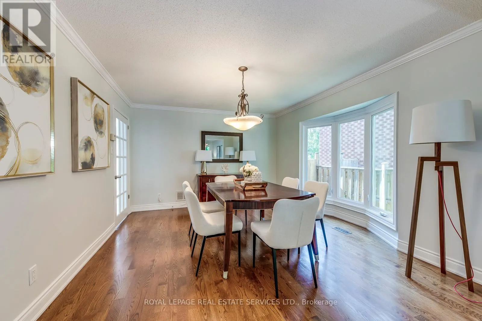 1366 FIELDCREST LANE