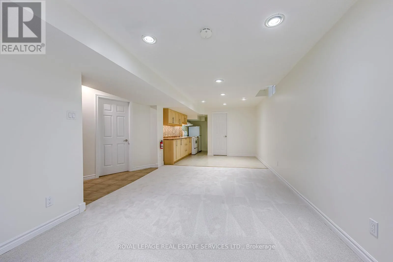 1366 FIELDCREST LANE