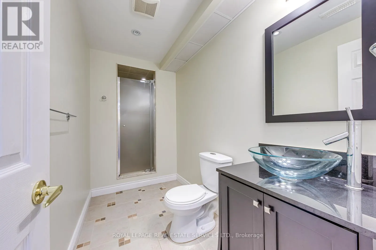 1366 FIELDCREST LANE