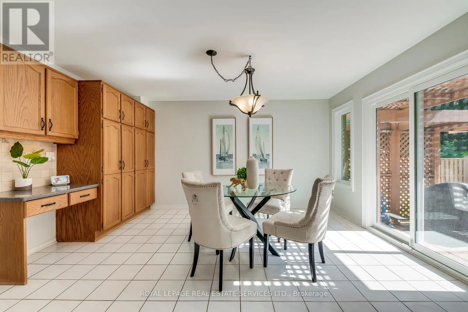 1366 FIELDCREST LANE