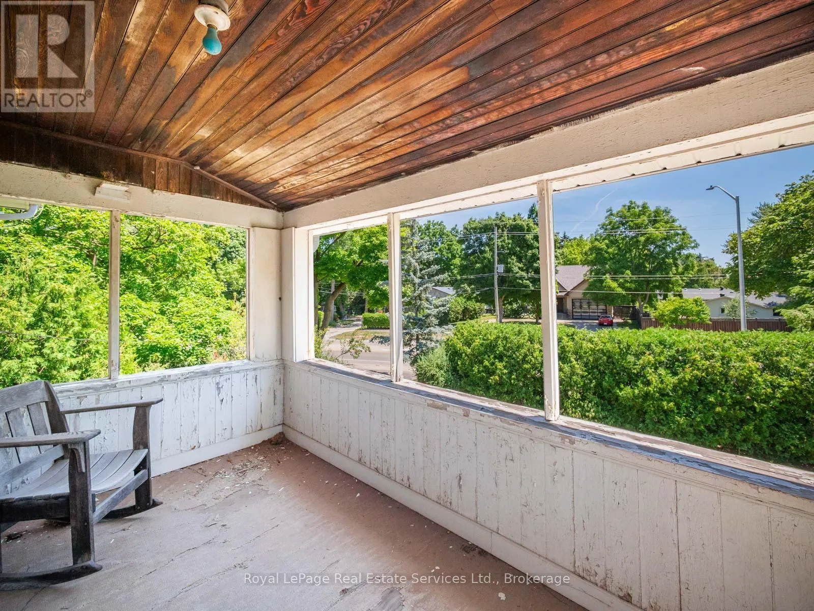 3175 LAKESHORE ROAD W