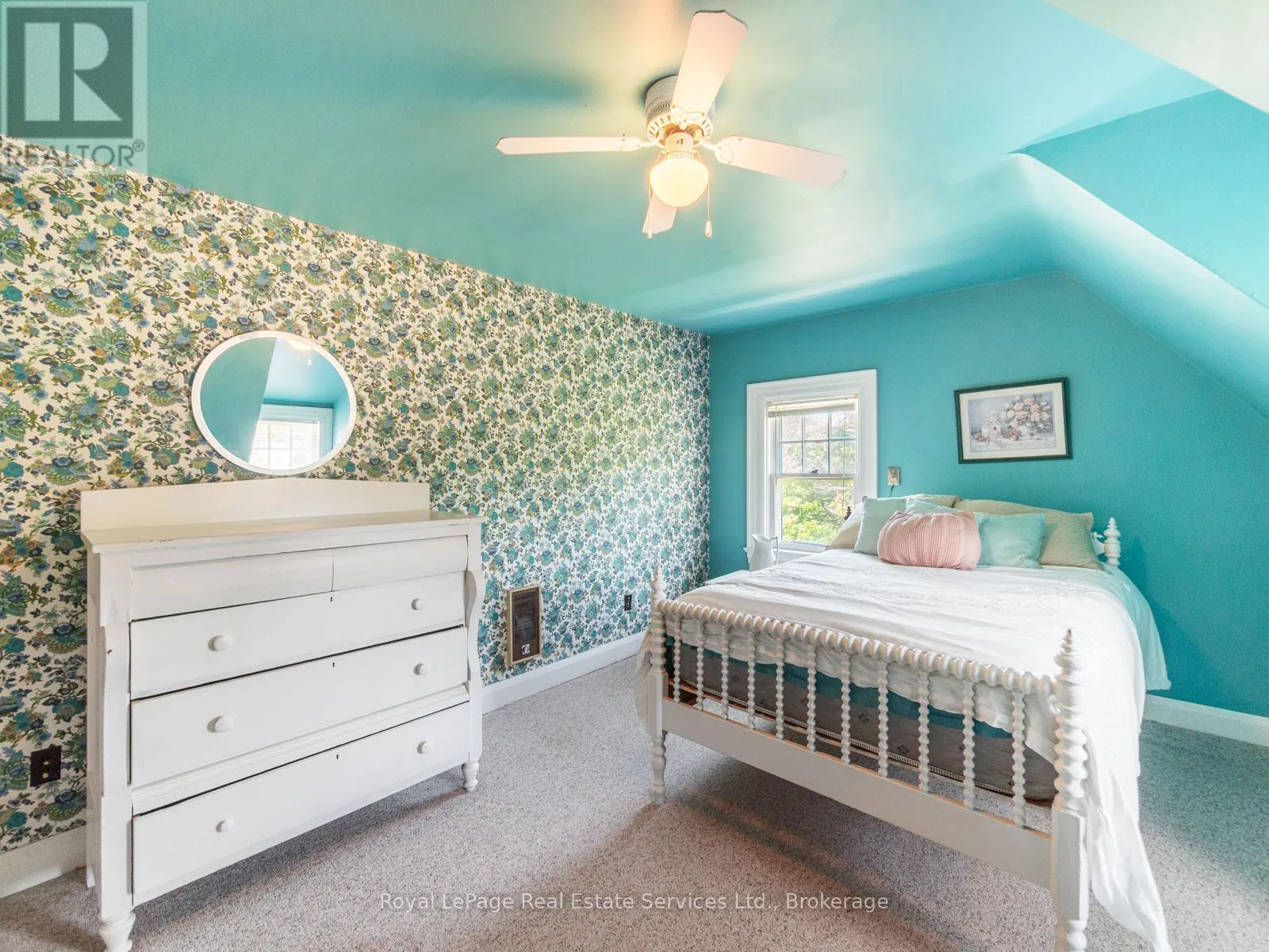 3175 LAKESHORE ROAD W