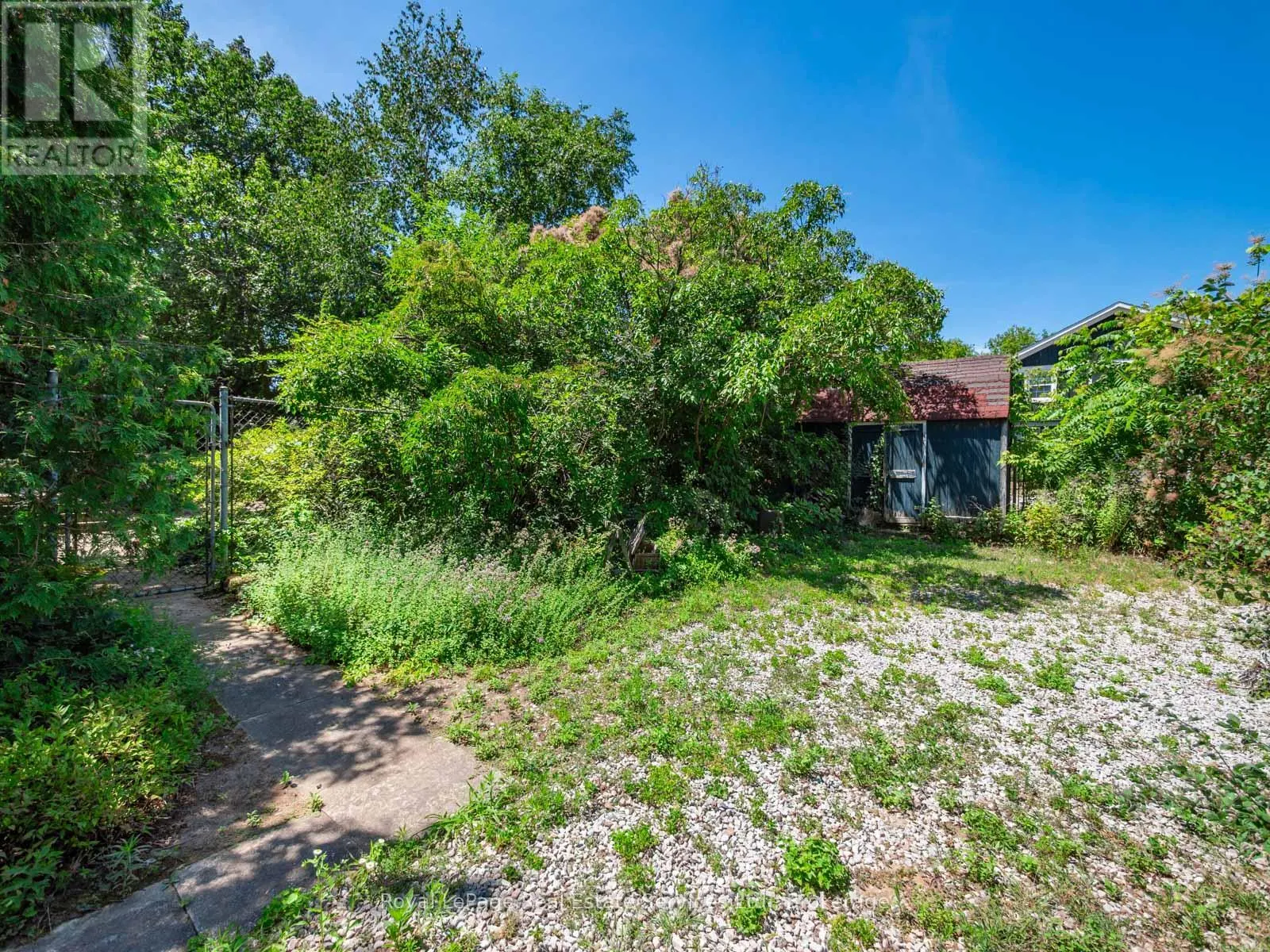 3175 LAKESHORE ROAD W