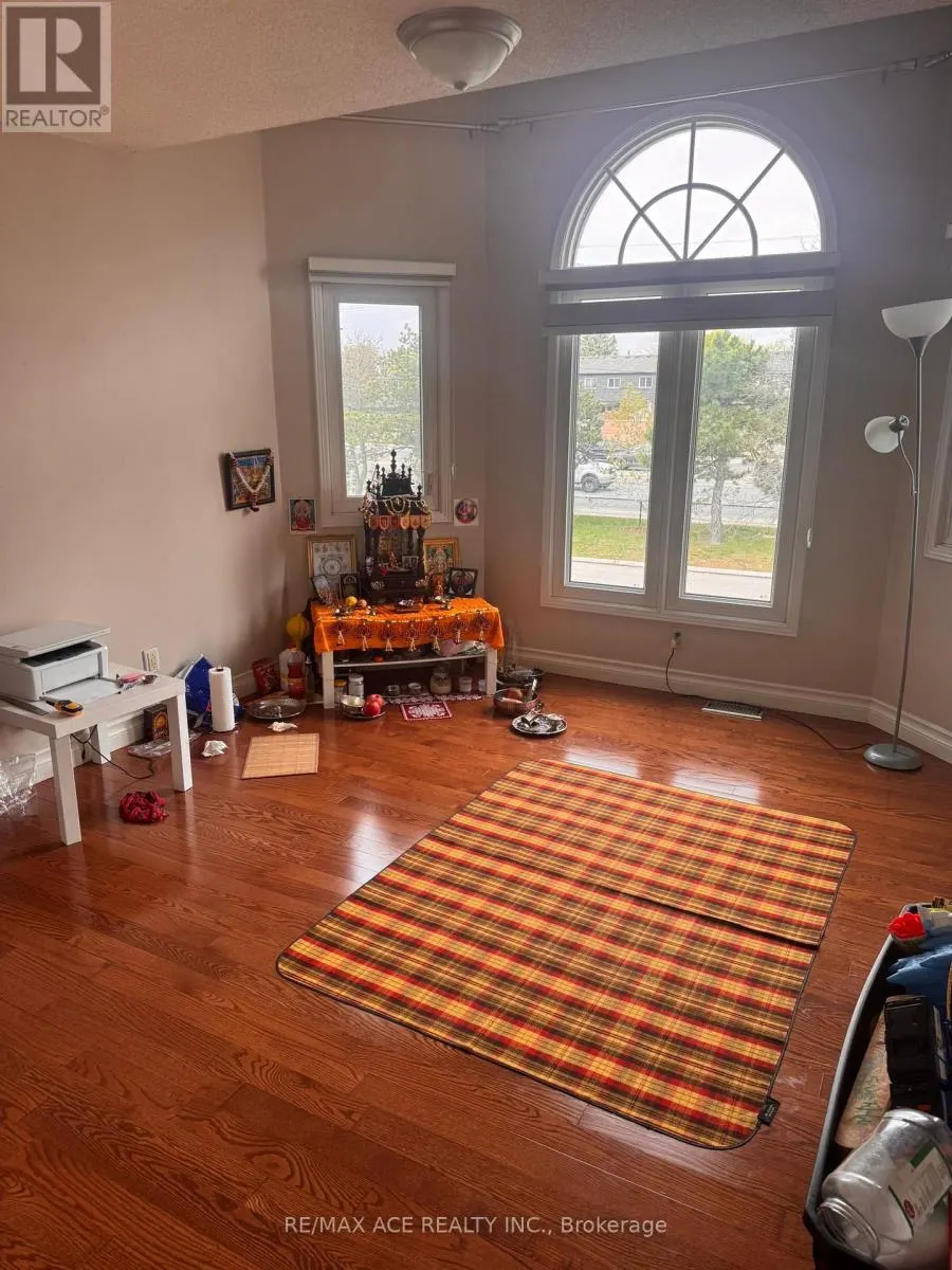 26 BROWNRIDGE COURT N