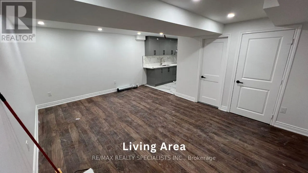 LOWER - 3896 SKYVIEW STREET