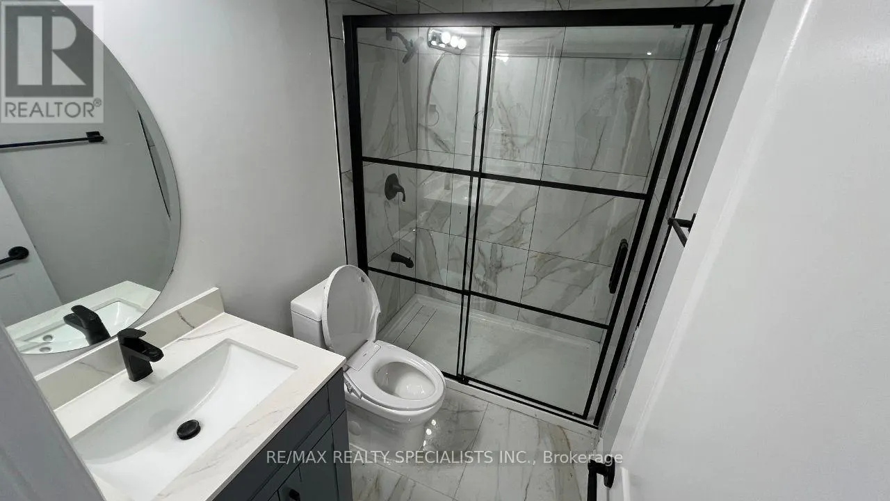 LOWER - 3896 SKYVIEW STREET