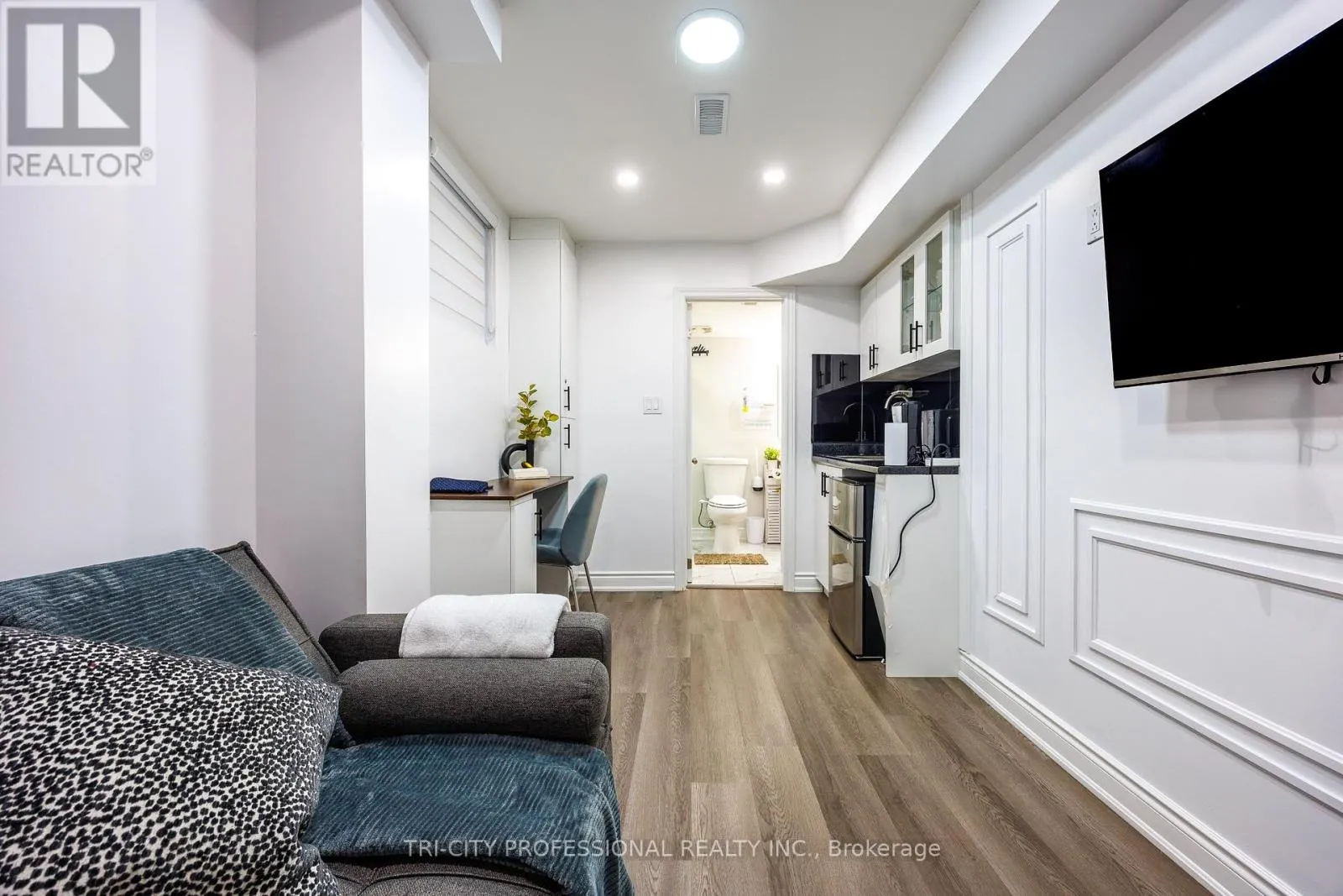 67 EBERLY WOODS DRIVE