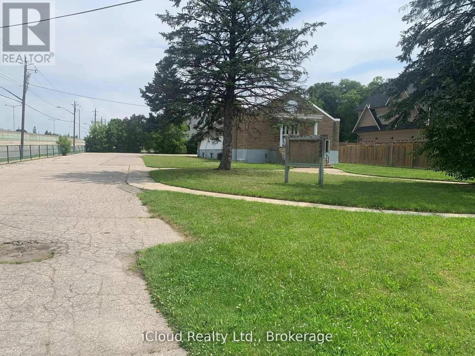 1649 CREDITON PARKWAY