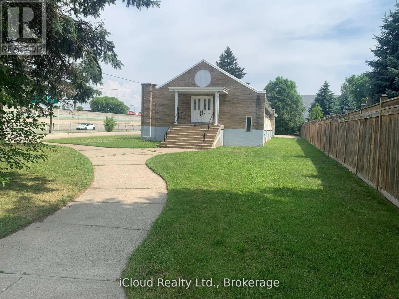 1649 CREDITON PARKWAY