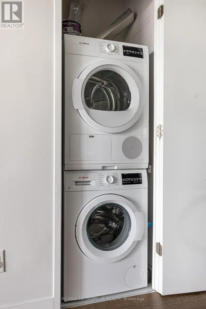 302 - 88 PARK LAWN ROAD