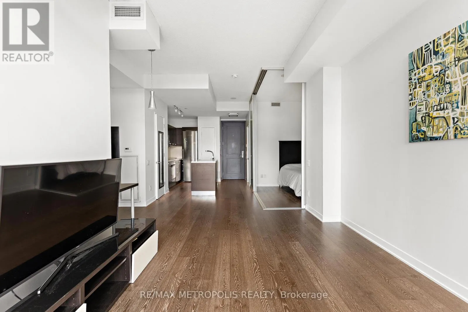 302 - 88 PARK LAWN ROAD